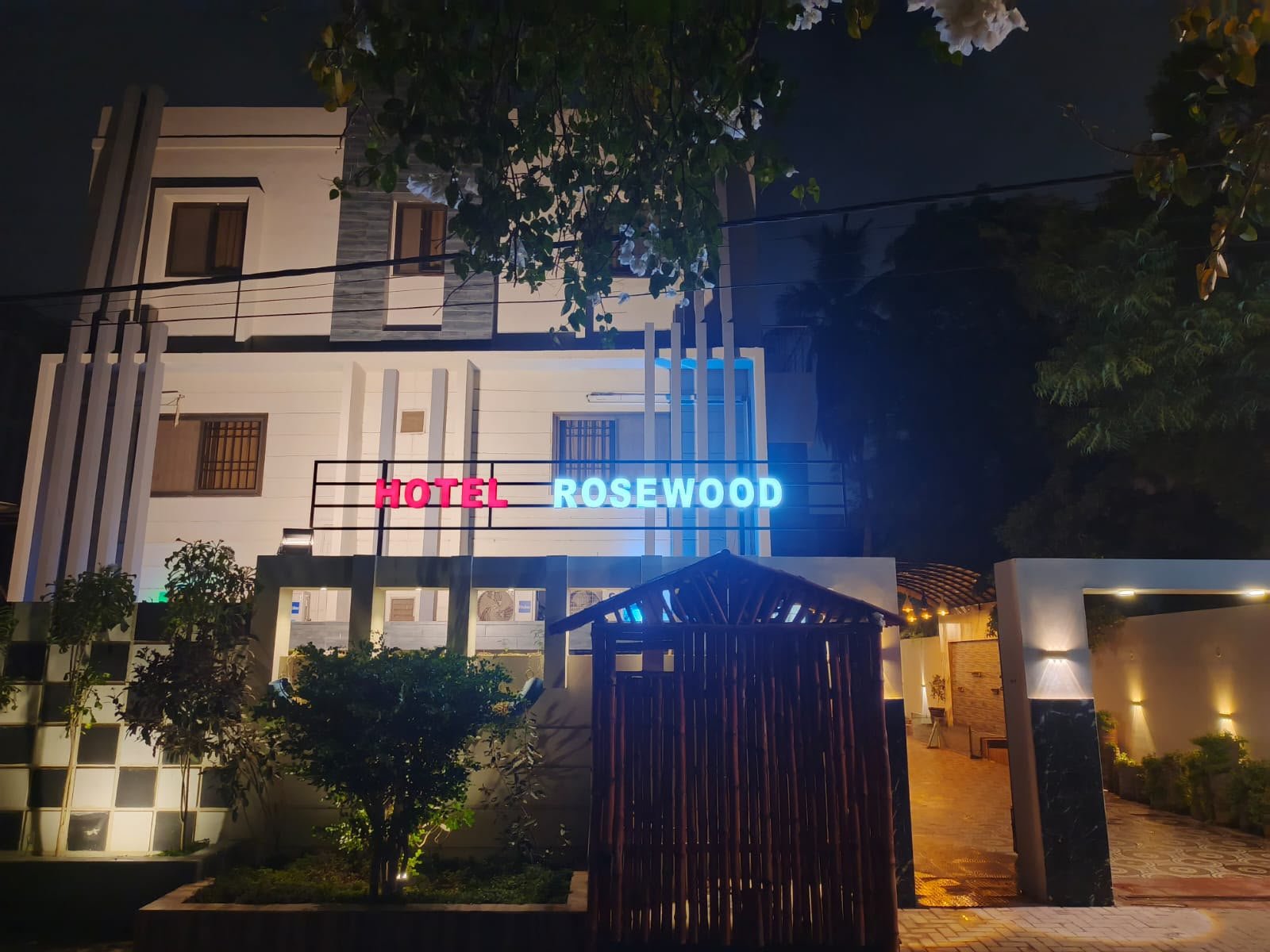 rosewood Hotel guest service